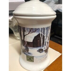 Field‎ and stream canister